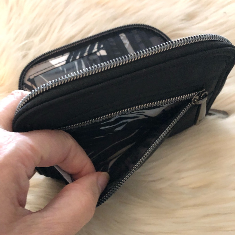 Black Quilted Lug Rodeo zip around Wallet - Picture 5 of 9